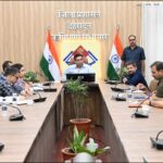 जिलाधिकारी सविन बंसल ने रेखीय विभागों के आला अधिकारियों के साथ बैठक करते हुए भव्य आयोजन को लेकर आवश्यक दिशा निर्देश दिए।