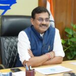 मुख्य सचिव श्री आनन्द बर्द्धन ने सोमवार को सचिवालय में आयुष विभाग की समीक्षा की।