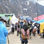 एक महीने में श्री केदारनाथ धाम यात्रा में लगभग 200 करोङ का कारोबार