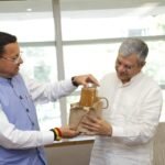 मुख्यमंत्री ने केंद्रीय मंत्री से भेंट कर रेल एवं ‘डिजिटल कुम्भ 2027’ पर की चर्चा