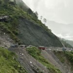 Chardham Yatra: बदरीनाथ हाईवे, वैकल्पिक मार्ग के भू-धंसाव क्षेत्र में खतरा बरकरार, आवाजाही में मुश्किल – Badrinath Highway Danger Persists In The Land Subsidence Zone Of The Alternate Route