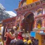 Uttarakhand: पांडुकेश्वर से उद्वव, कुबेर, शंकराचार्य की गद्दी पहुंची बदरीनाथ, कल खुलेंगे धाम के कपाट – Palanquins Of Uddhav Kubera Shankaracharya Arrived In Badrinath Portals Of Will Open Tomorrow