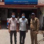 सार्वजनिक स्थान पर हुडदंग करने वाले अभियुक्तों को दून पुलिस ने पढाया कानून का सबक।