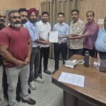प्रेमनगर की जनसमस्याओं को लेकर युवा कांग्रेस ने छावनी परिषद के मुख्य अधिशासी अधिकारी को सौंपा ज्ञापन  