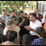 सीमाद्वार में जलभराव पर डीएम सख्त, नगर निगम को 24 घंटे में सफाई और डिवाटरिंग के निर्देश