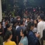 देहरादून:दून विवि की मेस के खाने में कीड़ा निकलने पर फूटा छात्रों का गुस्सा, देर रात कुलपति का आवास घेरा – Dehradun Students Anger Erupted After Worm Appeared In Mess Of Doon University Vc Residence Surrounded