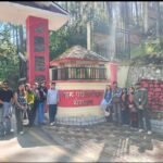 गंगोत्री राष्ट्रीय उद्यान के भ्रमण के दौरान विद्यार्थियों ने चलाया स्वच्छता अभियान